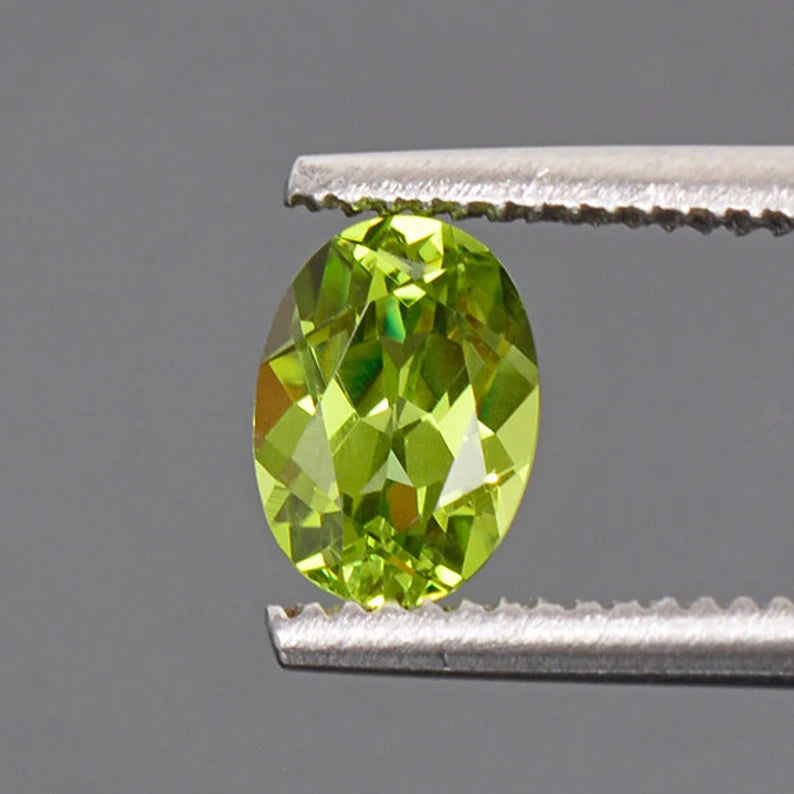 Excellent Green Grossular Garnet from Tanzania 1.00 ct.