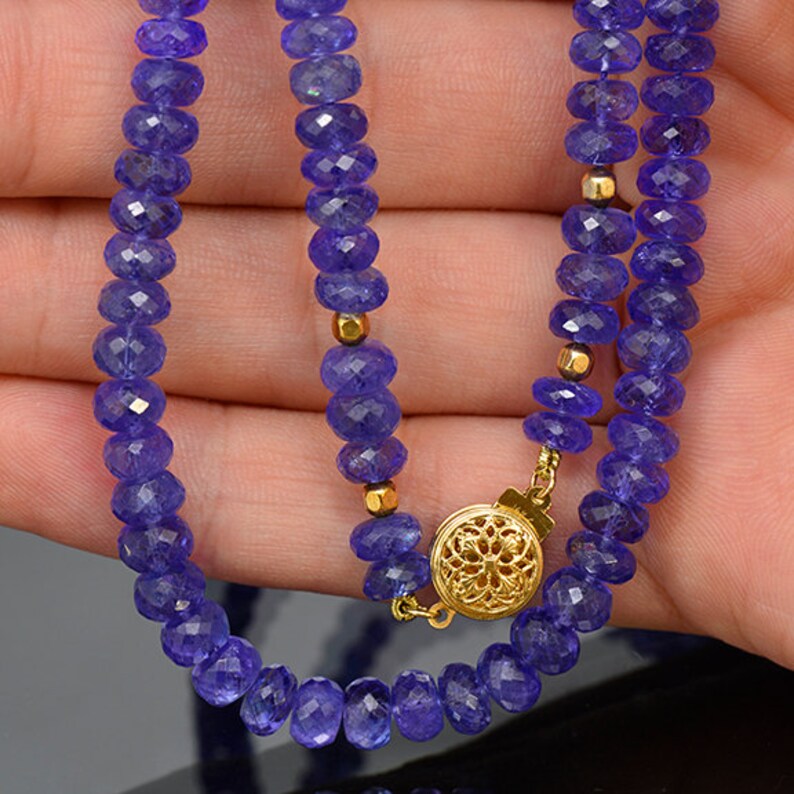 Breathtaking Faceted Tanzanite Bead Necklace with 14 kt Yellow Gold Clasp 196.0 cts.