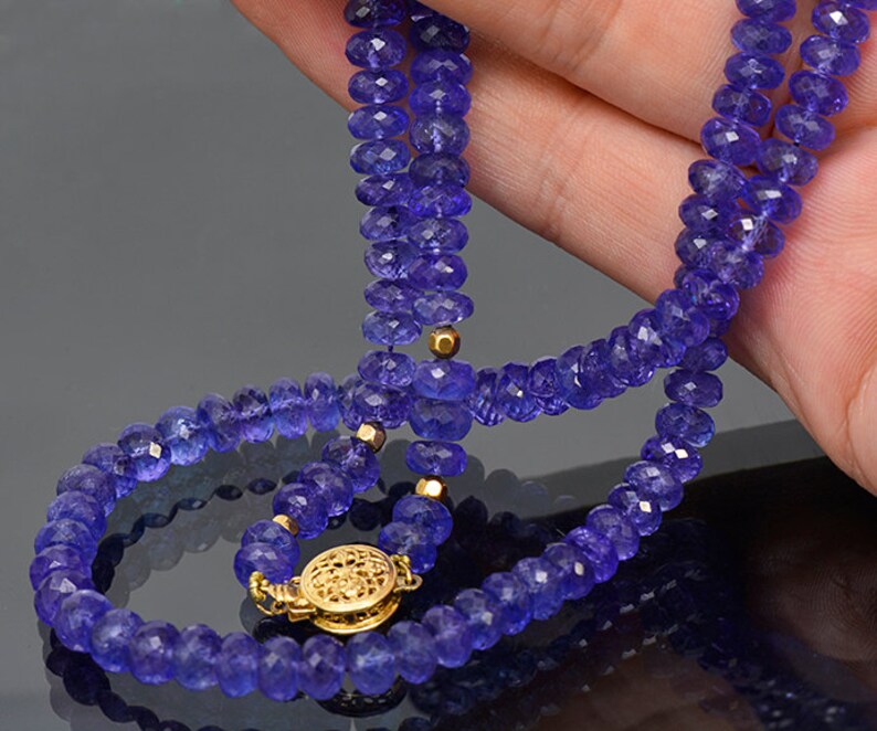 Breathtaking Faceted Tanzanite Bead Necklace with 14 kt Yellow Gold Clasp 196.0 cts.