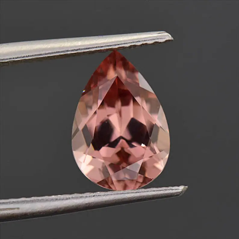 Fantastic Pink Champagne Zircon Gemstone from Tanzania 3.14 cts.