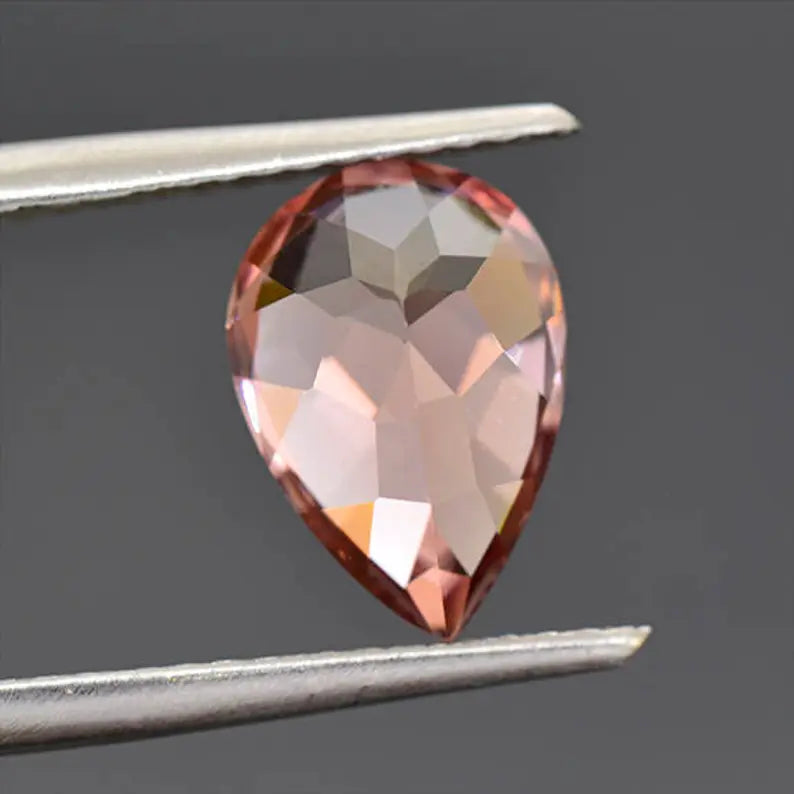 Fantastic Pink Champagne Zircon Gemstone from Tanzania 3.14 cts.