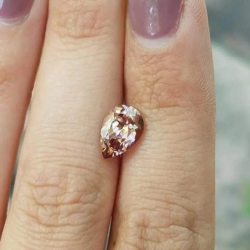 Fantastic Pink Champagne Zircon Gemstone from Tanzania 3.14 cts.