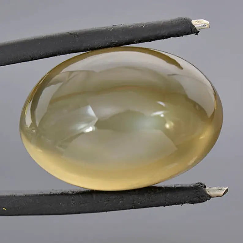 Large Yellow Moonstone Cabochon from India 33.56 cts., 22x16 mm., Oval Shape