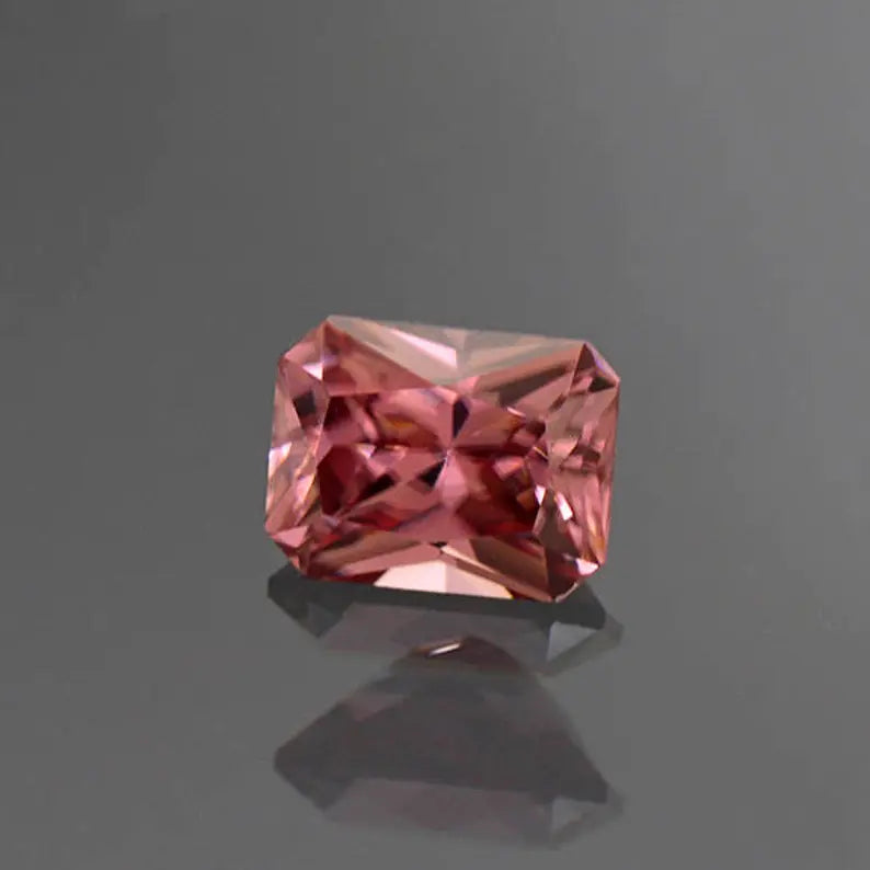 Fantastic Pink Champagne Zircon Gemstone from Tanzania 2.89 cts.