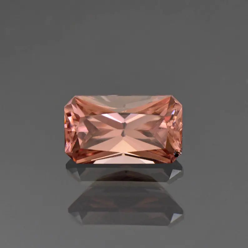 Superb Peachy Pink Champagne Zircon Gemstone from Tanzania 4.50 cts.