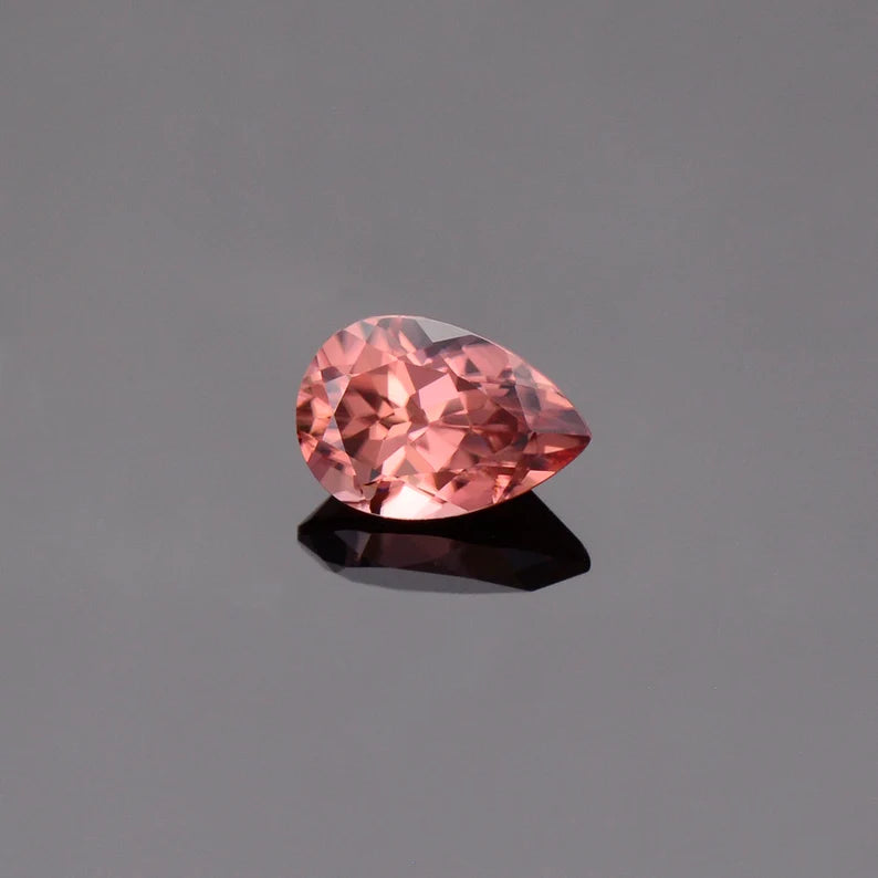 Exquisite Peachy Pink Zircon Gemstone from Tanzania, 2.14 cts., 8.9 x 6.0 mm., Pear Shape