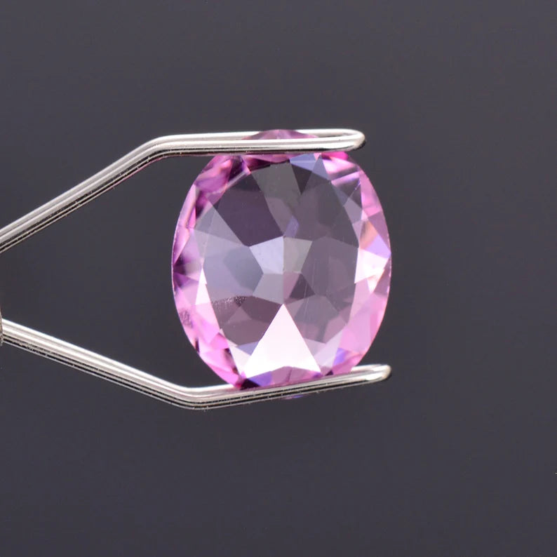 Excellent Bright Pink Spinel Gemstone from Sri Lanka, 1.35 cts., 8.1x6.6 mm., Oval Shape