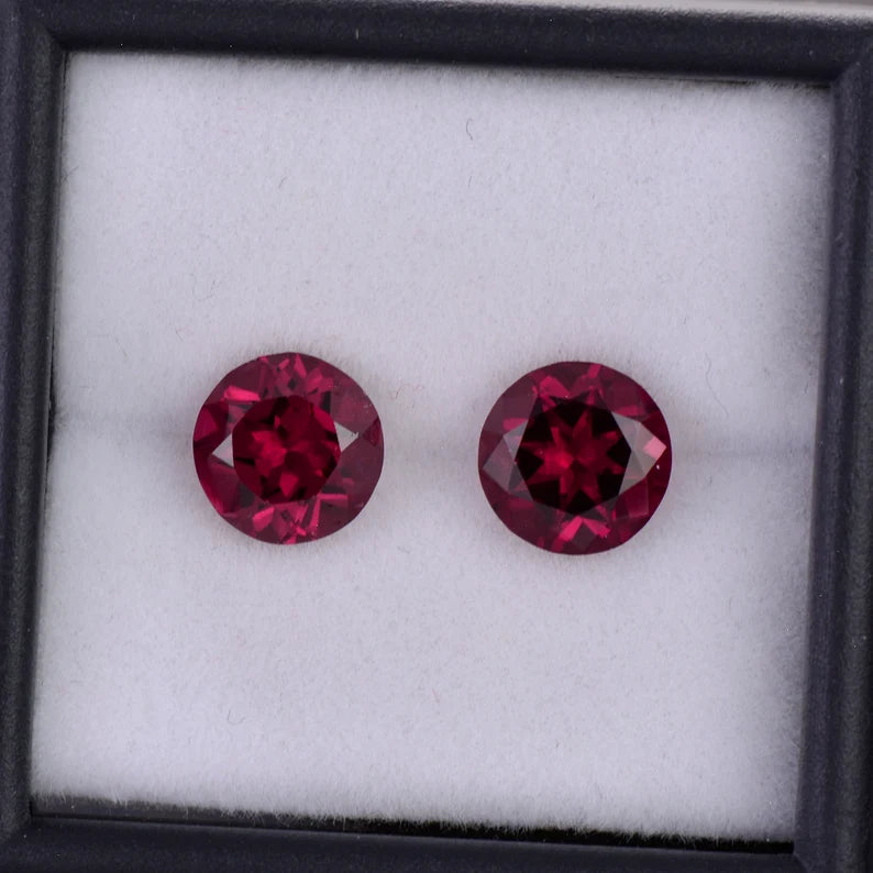 Excellent Cranberry Red Rhodolite Garnet Match Par, 3.90 tcw., 7.6 mm., Round Brilliant Cut