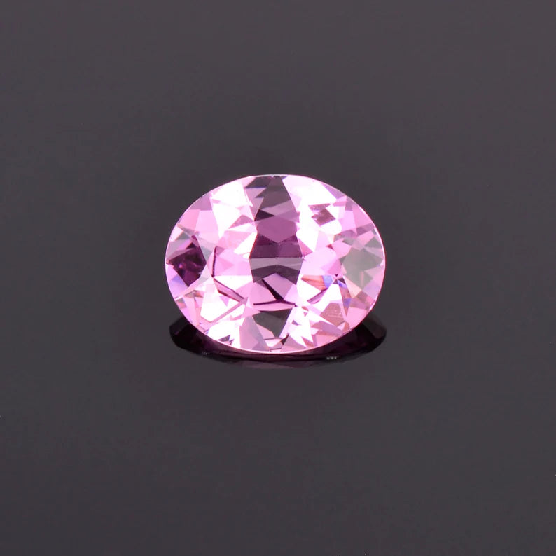 Excellent Bright Pink Spinel Gemstone from Sri Lanka, 1.35 cts., 8.1x6.6 mm., Oval Shape