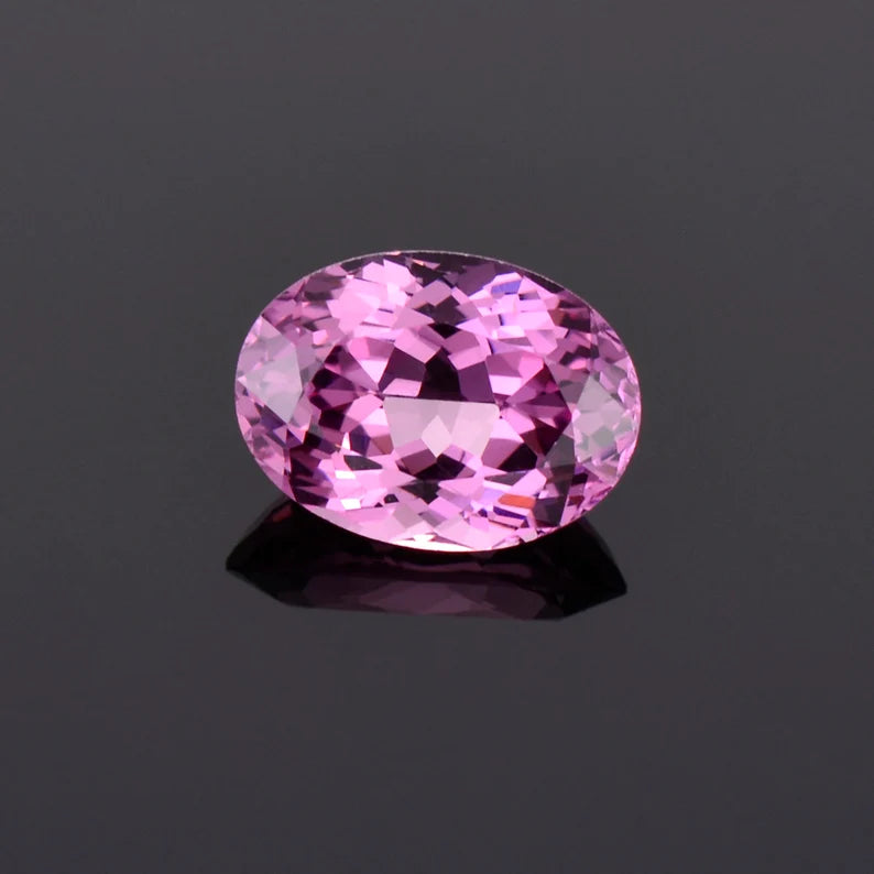 Gorgeous Pink Spinel Gemstone from Sri Lanka, 1.45 cts., 8x6 mm., Oval Shape