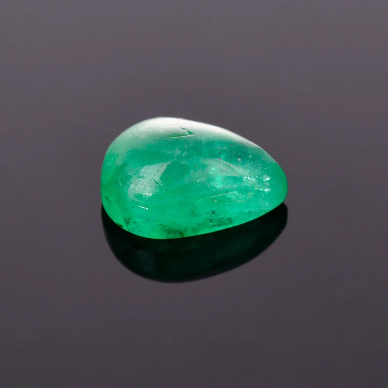 Fine Rich Green Emerald Gemstone from Colombia, 3.28 cts., 11.0x7.7 mm., Cabochon Pear Shape