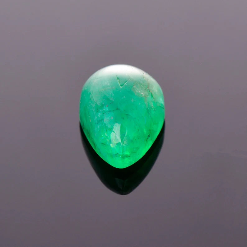 Fine Rich Green Emerald Gemstone from Colombia, 3.28 cts., 11.0x7.7 mm., Cabochon Pear Shape