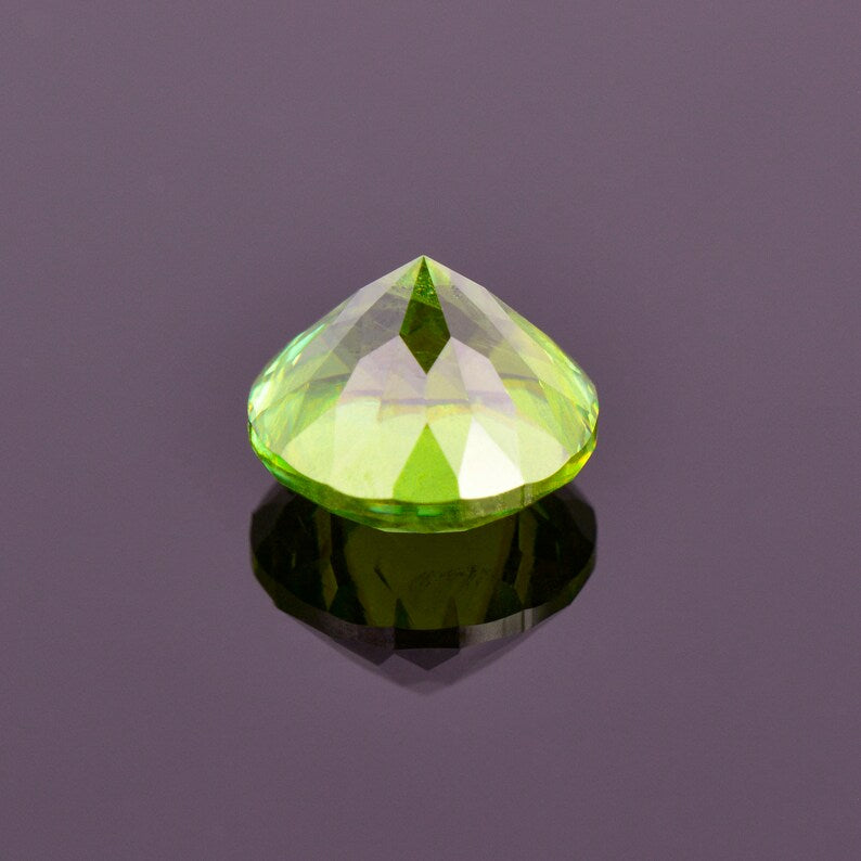 Fabulous Green Sphene / Titanite Gemstone from Madagascar, 4.74 cts., 9.7 mm., Round Shape