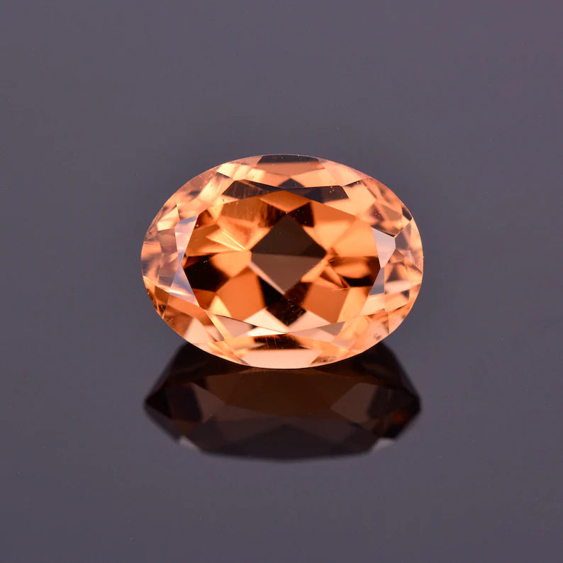 Stunning Bright Orange Topaz Gemstone from Mexico, 4.71 cts., 11x8 mm., Oval Cut