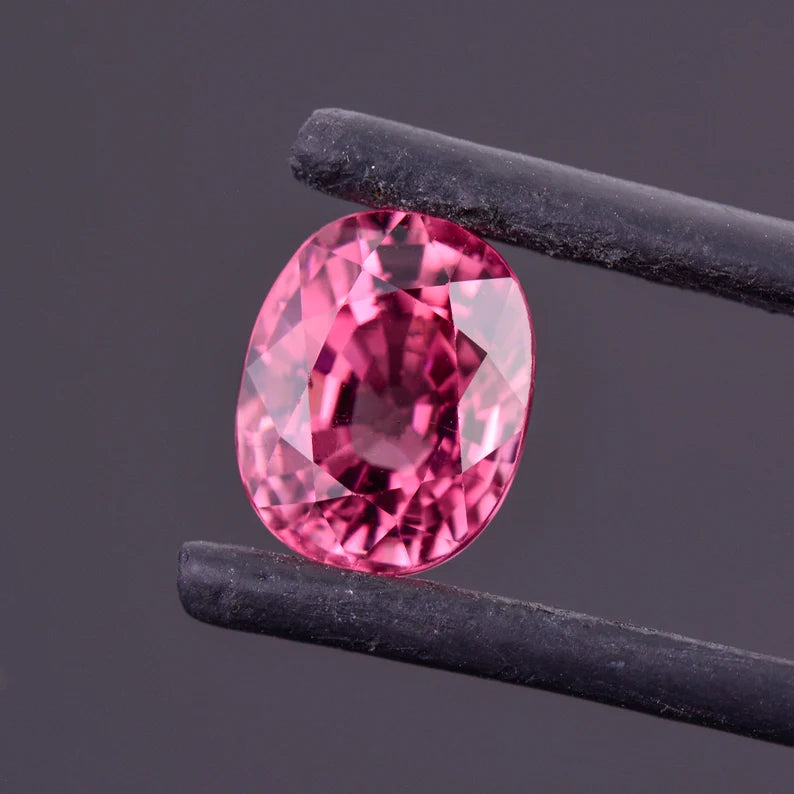 Gorgeous Bright Pink Tourmaline Gemstone, 3.07 cts., 9.5x7.5 mm., Oval Shape