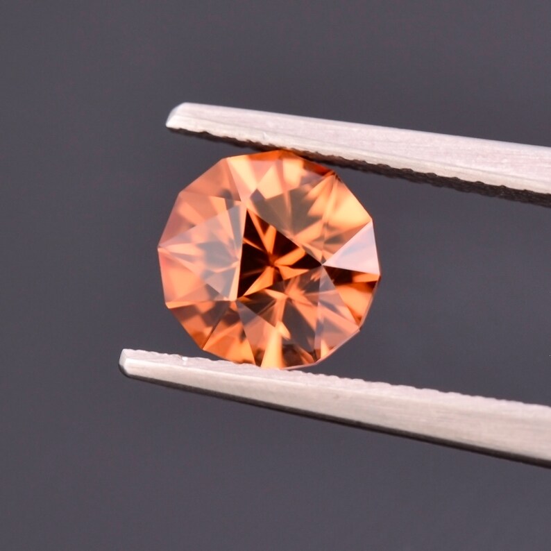 Excellent Peachy Orange Zircon Gemstone from Tanzania, 2.68 cts., 7.6 mm., Modified Round Brilliant Cut