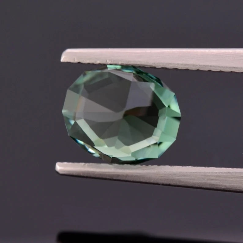 Beautiful Blue Green Tourmaline Gemstone from Nigeria, 2.18 cts., 8.7x7.4 mm., Custom Oval Shape