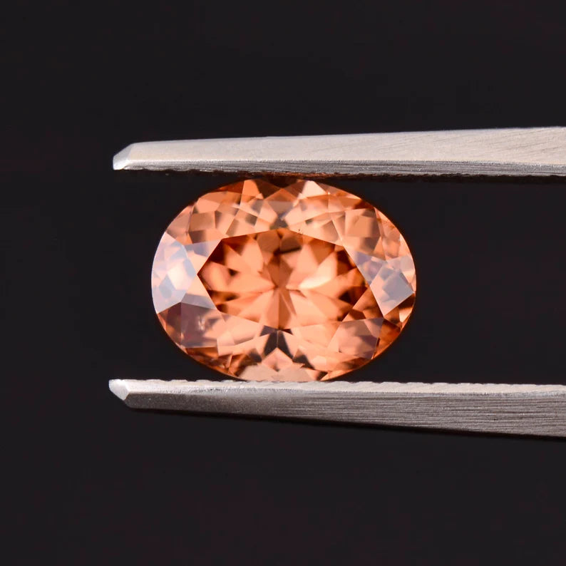 Excellent Peach Zircon Gemstone from Tanzania, 2.92 cts., 9x7 mm., Oval Shape