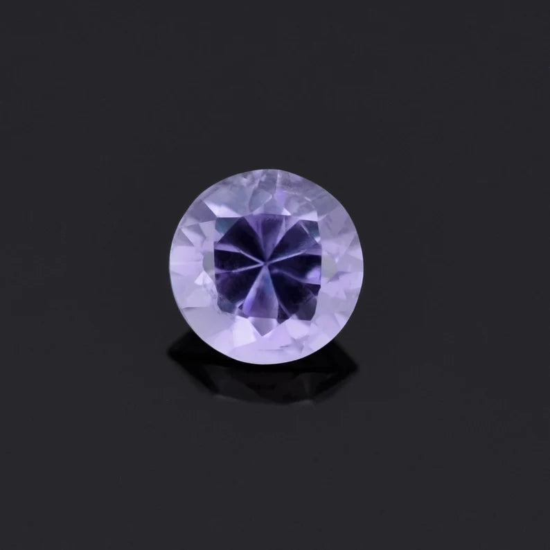 Excellent Color Change Sapphire Gemstone, 0.82 cts., 5.5 mm., Round Brilliant Shape Cut