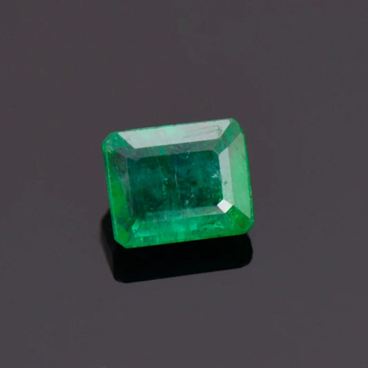 Beautiful Rich Green Emerald Gemstone from Colombia, 0.58 cts., 5.2x4.3 mm., Step Emerald Cut