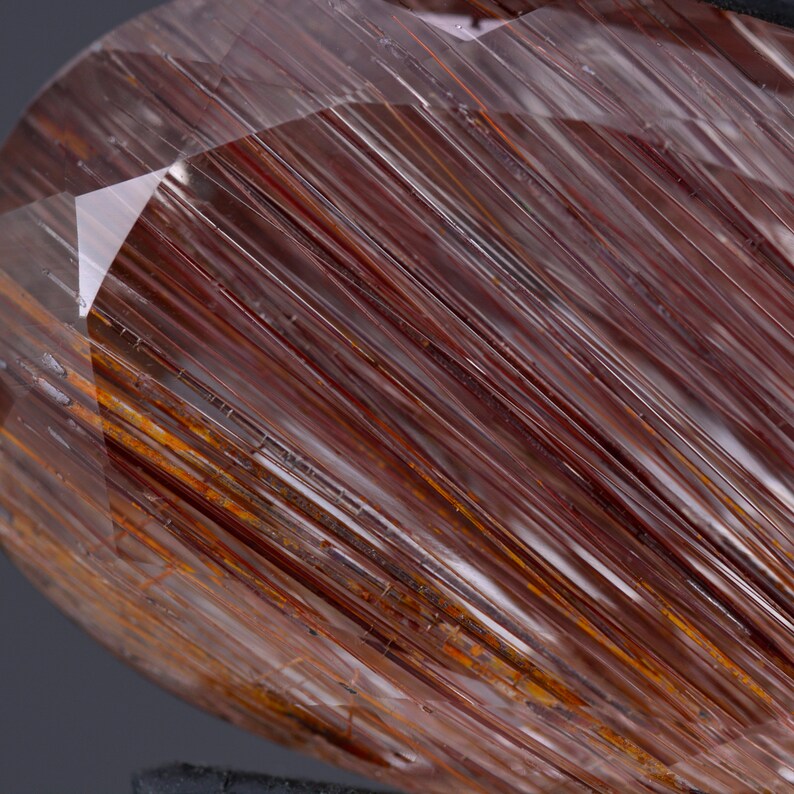 Excellent Large Quartz with Rutile Inclusion Gemstone, 59.85 cts., 31x21 mm., Oval Shape