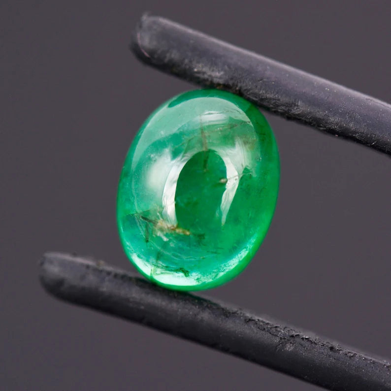 Beautiful Rich Green Emerald Gem from Colombia, 2.37 cts., 9x7 mm., Oval Cabochon