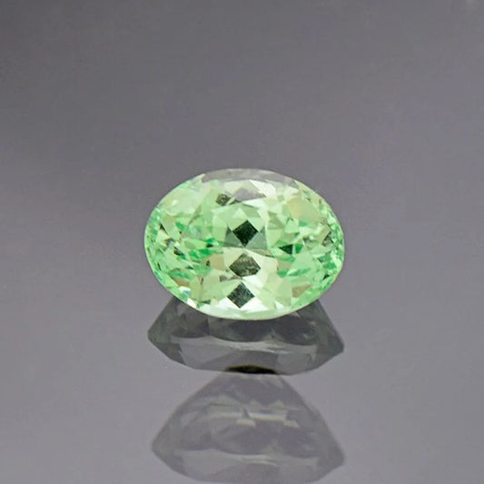 Marvelous Mint Grossular Garnet Gemstone from Tanzania 1.38 cts