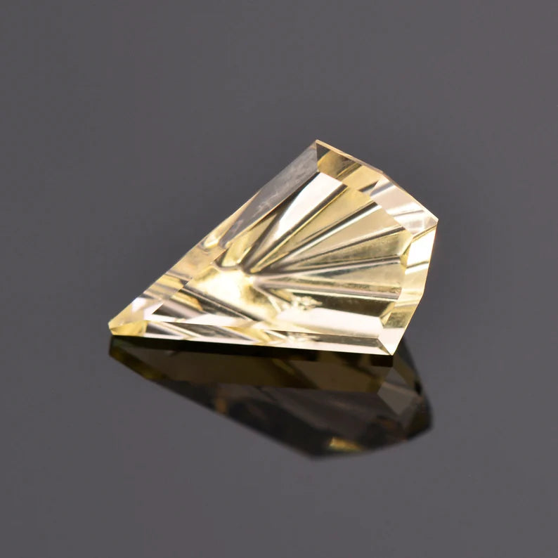 Lovely Yellow Tourmaline Gemstone from Maine, 1.69 cts., 11x7 mm., Fantasy Cut Shield Shape