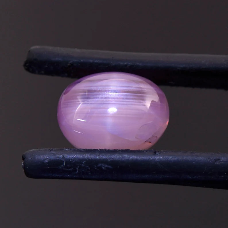 Beautiful Pink Star Sapphire Cabochon from Sri Lanka, 4.51 cts., 9x7 mm., Oval Cabochon