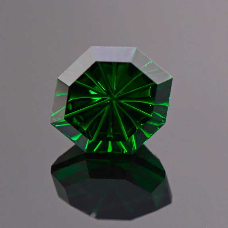 Exceptional Green Tsavorite Garnet Gemstone from Kenya, 2.67 cts., 9x8 mm., Fantasy Cut Marquise Shape