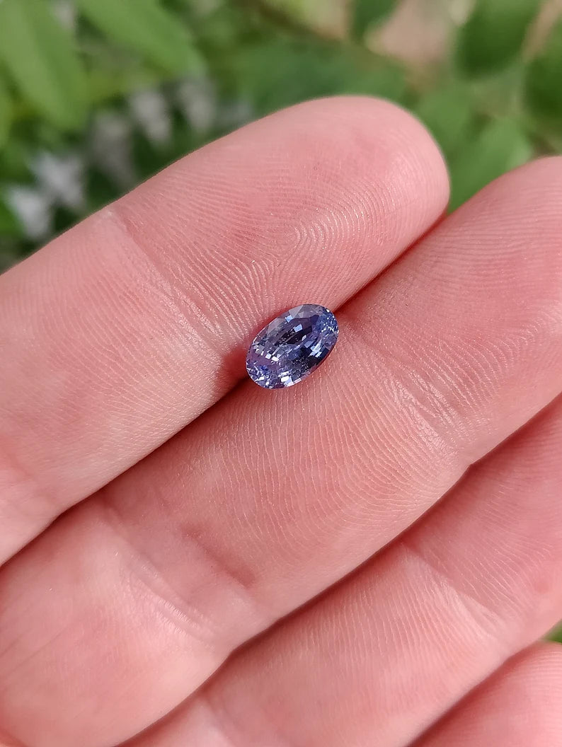 Stunning Color Shift Purple/Blue Sapphire Gemstone from Sri Lanka 1.70 cts.