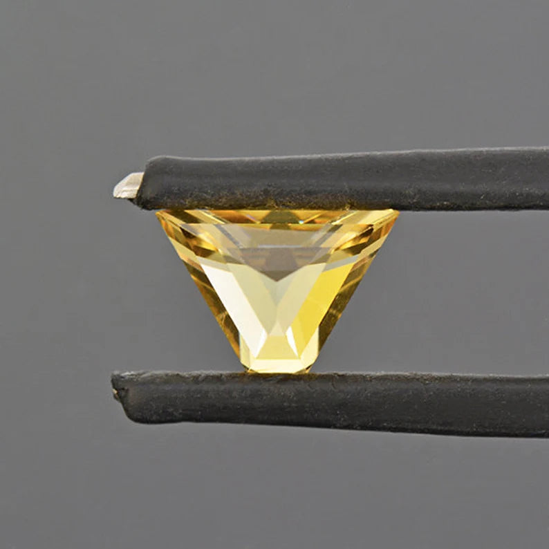 Terrific Rare Yellow Scheelite Gemstone from China 3.86 cts